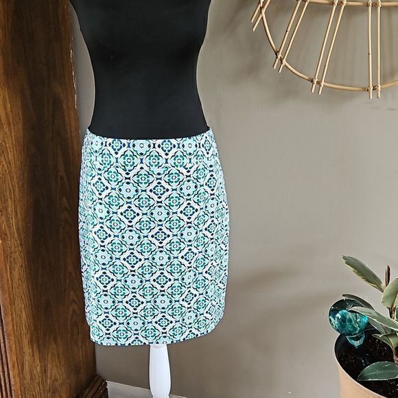 Ann Taylor Factory NWT Blue Green and White Pencil Skirt Sz 8 - Picture 4 of 16